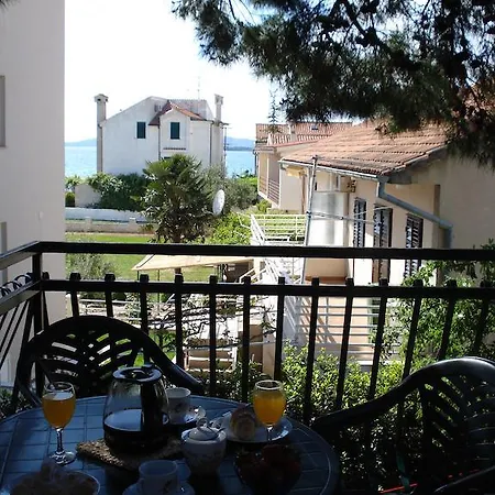 Pinus Apartment